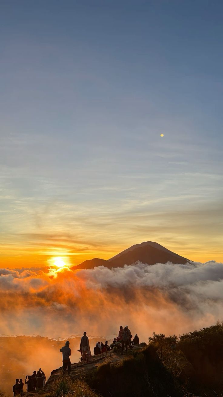 Kintamani/Mount Batur views, Ubud sightseeing, Tegenungan Waterfall, Coffee Plantation & Bali Swing.